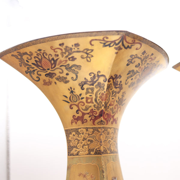 SHIBAYAMA Meiji 1880 Imperial Japan Pair Of Lacquered-Gilded Vases With Carvings