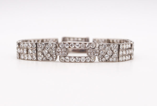 CARTIER Paris 1928 Art Deco Bracelet In Platinum With 19.86 Cts In Diamonds