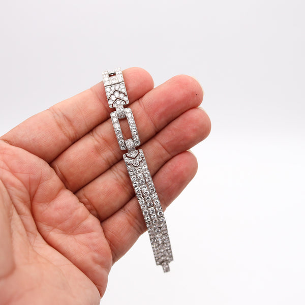 CARTIER Paris 1928 Art Deco Bracelet In Platinum With 19.86 Cts In Diamonds