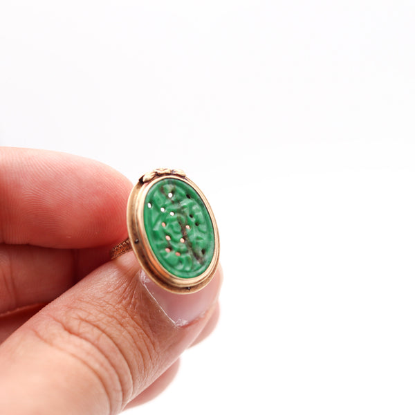 ART DECO 1925 Chinoiserie Oval Ring In 14Kt Yellow Gold With Carved Jade