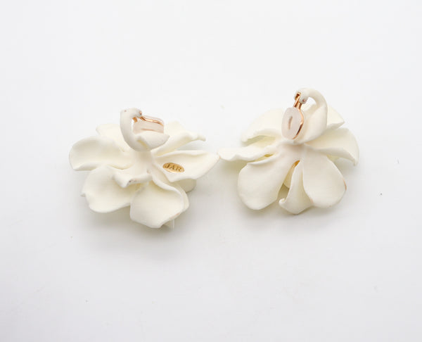 JAR PARIS Clips On White Gardenias Earrings In 18Kt Gold and Resin