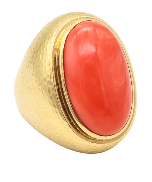 ANDREW CLUNN Massive Cocktail Ring In Hammered 18Kt Gold With Sardinian Coral