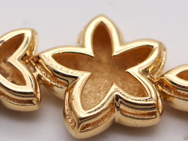 VAN CLEEF & ARPELS Alhambra Brooch In 18Kt Gold With 2.16 Cwt VVS Diamonds