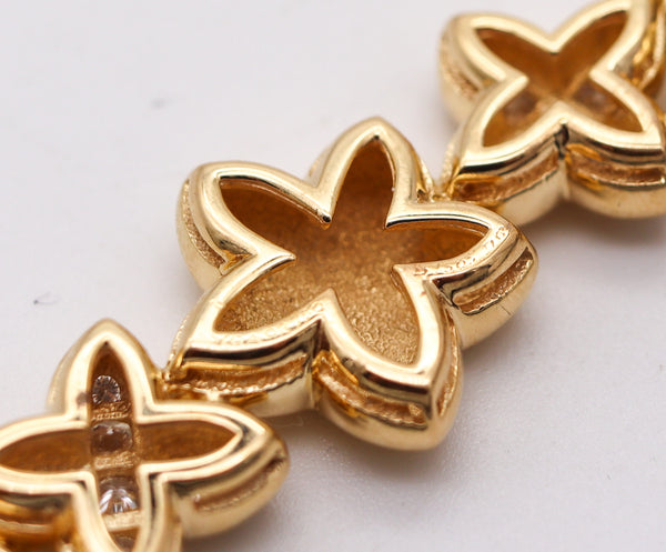 VAN CLEEF & ARPELS Alhambra Brooch In 18Kt Gold With 2.16 Cwt VVS Diamonds