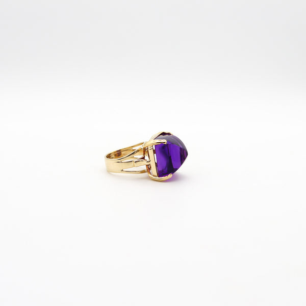 AUSTRIAN 1970 Modernist Geometric Ring In 14Kt Gold With Purple Amethyst