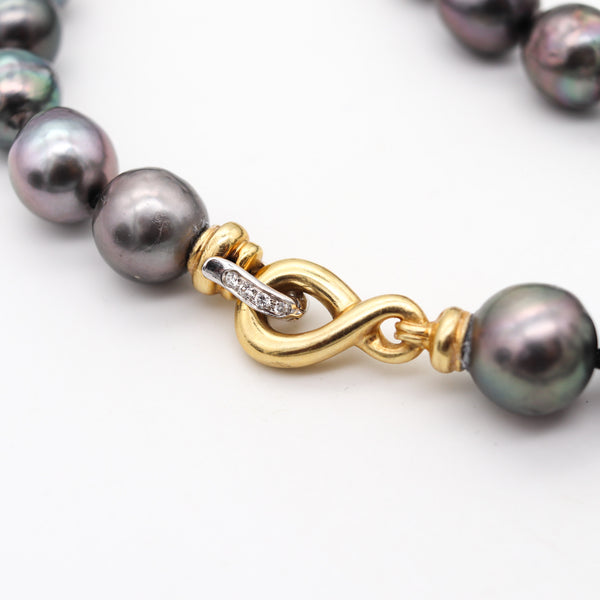 MODERN Tahitian Black-Gray Pearls Necklace In 18Kt Gold With VS Diamonds