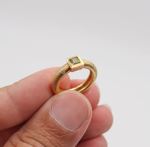 PAUL MORELLI Ring-Band In 18Kt Gold With Diamonds & Vivid Green Peridot