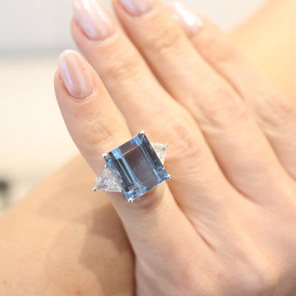 AMSTERDAM SAUER Cocktail Ring 18Kt Gold With Santa Maria Aquamarine & Diamonds