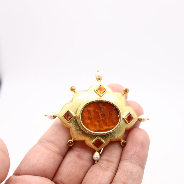 ELIZABETH LOCKE Byzantine Revival Brooch In Hammered Solid 18Kt Yellow Gold