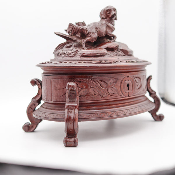 VICTORIAN 1880 Carved Wood Desk Oval Box With Hunting Dog