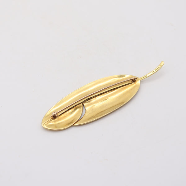 TIFFANY & CO. 1978 Angela Cummings Textured Feather Brooch In 18Kt Yellow Gold