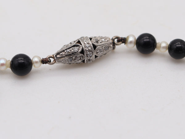 ART DECO 1925 Long Sautoir In Platinum With Diamonds Pearls Coral & Onyx