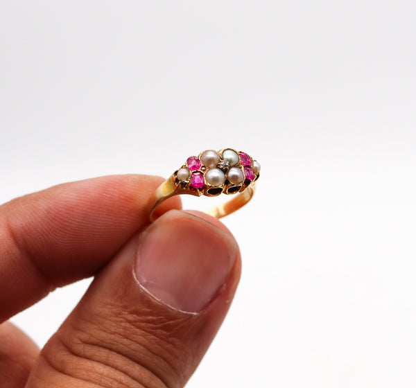 -Victorian 1880 Ring In 18Kt Yellow Gold With Rubies And Round White Pearls