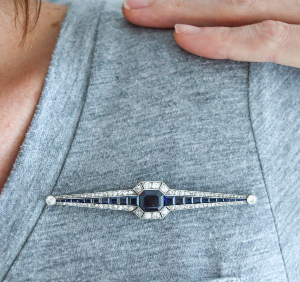 French 1930 Art Deco Brooch In Platinum With 12.83 Ctw Diamond And Sapphires