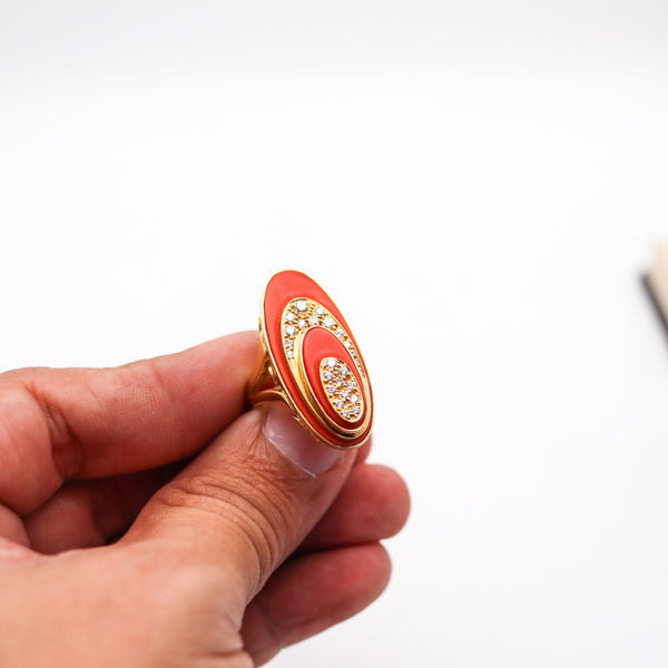 -Retro Modern 1970 Sculptural Geometric Ring In 18Kt Gold With Diamonds And Coral