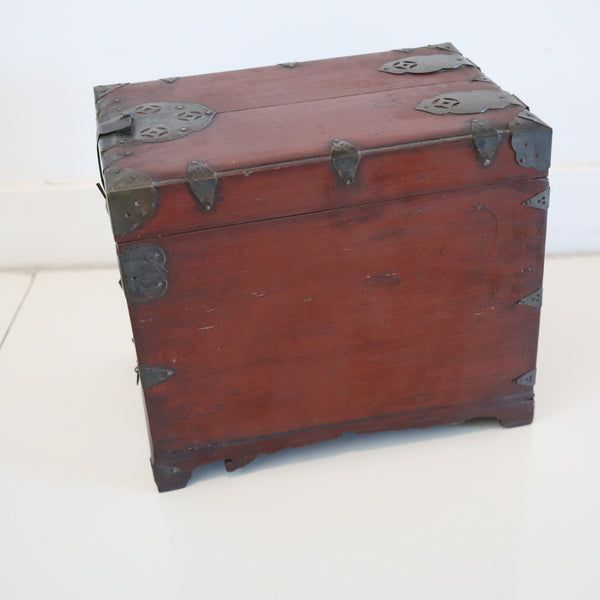 KOREAN 1880 Joseon Dynasty Writing Table Box In Reddish Patinated Wood & Bronze
