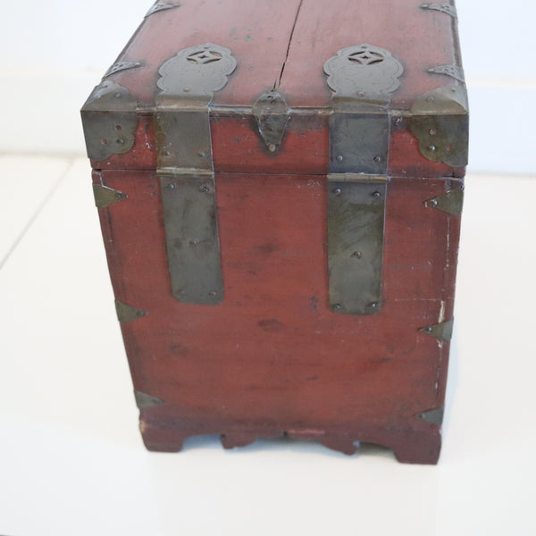 KOREAN 1880 Joseon Dynasty Writing Table Box In Reddish Patinated Wood & Bronze