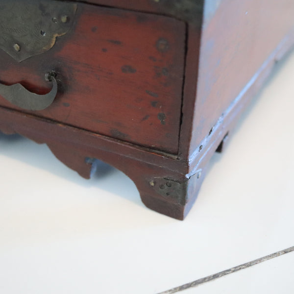 KOREAN 1880 Joseon Dynasty Writing Table Box In Reddish Patinated Wood & Bronze