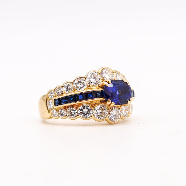 -Andre Vassort 1970 Ring In 18Kt Gold With 4.86 Ctw In Diamonds And Sapphires