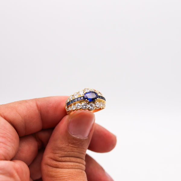 -Andre Vassort 1970 Ring In 18Kt Gold With 4.86 Ctw In Diamonds And Sapphires