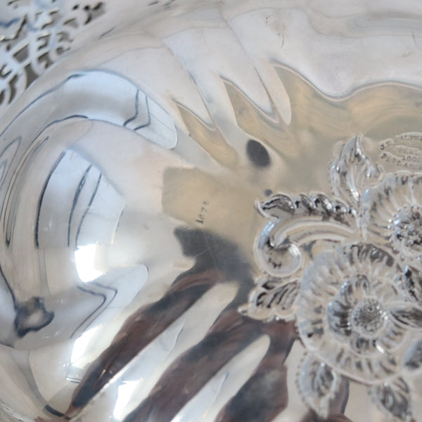 J.E. CALDWELL 1910 Large Decorative art nouveau Tray In .925 Sterling Silver