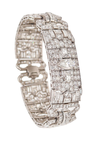 ART DECO 1925 Statement Bracelet In Platinum With 30.40 Cwt In VS Diamonds