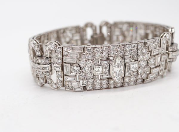ART DECO 1925 Statement Bracelet In Platinum With 30.40 Cwt In VS Diamonds
