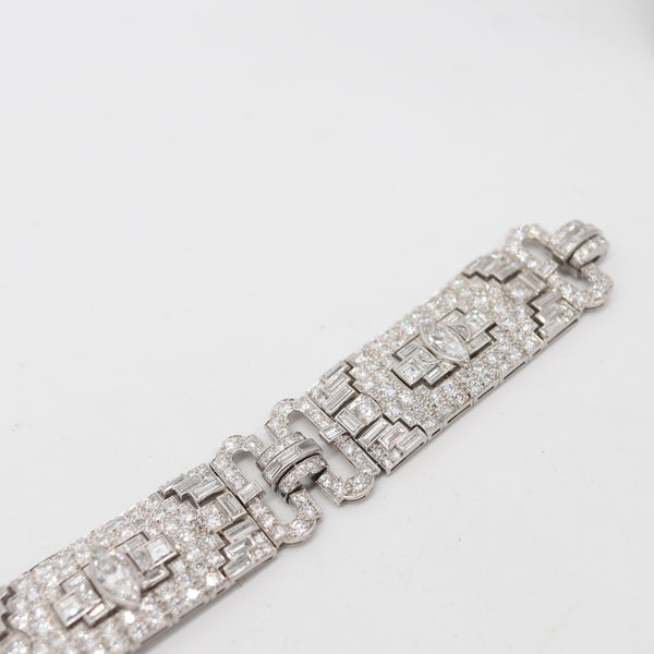 ART DECO 1925 Statement Bracelet In Platinum With 30.40 Cwt In VS Diamonds