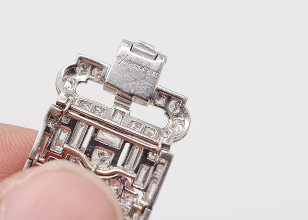 ART DECO 1925 Statement Bracelet In Platinum With 30.40 Cwt In VS Diamonds