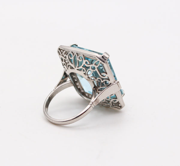 ART DECO 1930 Cocktail Ring In Platinum With 33.72 Ctw Aquamarine & Diamonds