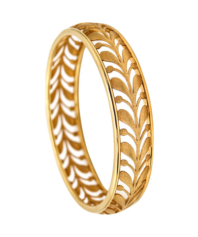 TIFFANY & CO. By Paloma Picasso Villa Palms Leaf Bangle In 18Kt Yellow Gold