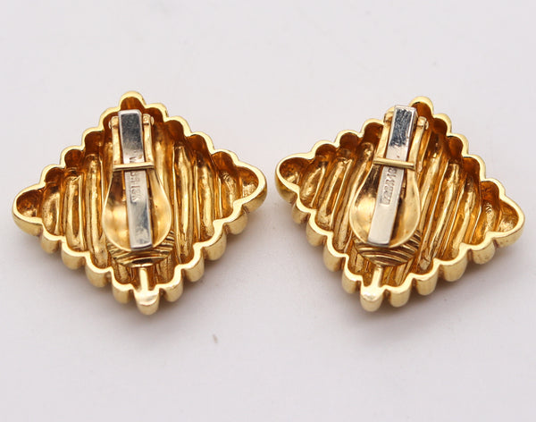 DAVID WEBB 1977 Squared Modernist Clips Earrings In Solid 18Kt Yellow Gold