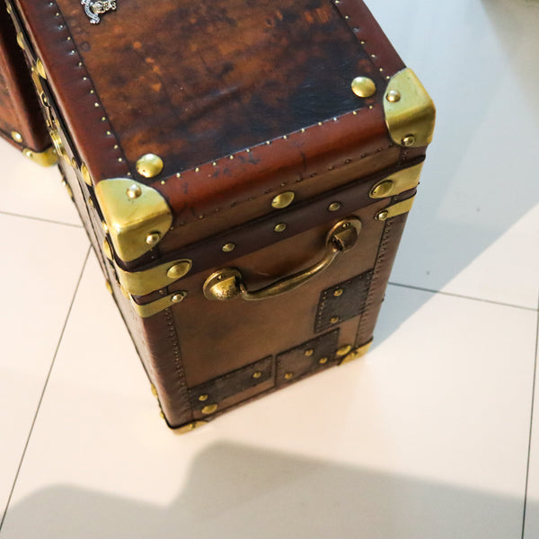 ENGLAND 1890-1900 Victorian Pair Of Army Officer Travel Chests In Leather & Bronze