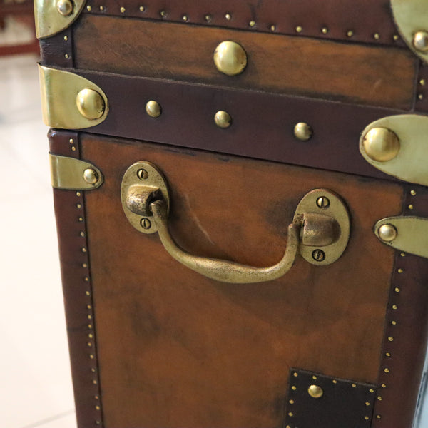 ENGLAND 1890-1900 Victorian Pair Of Army Officer Travel Chests In Leather & Bronze