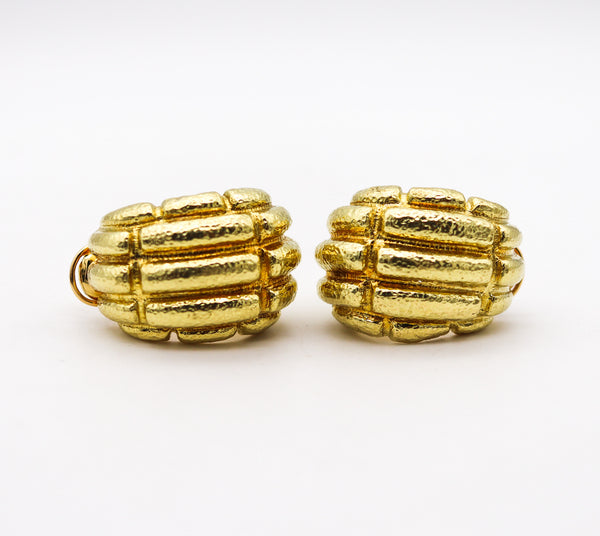 DAVID WEBB 1970 Hoops Earrings In Solid Hammered 18Kt Yellow Gold