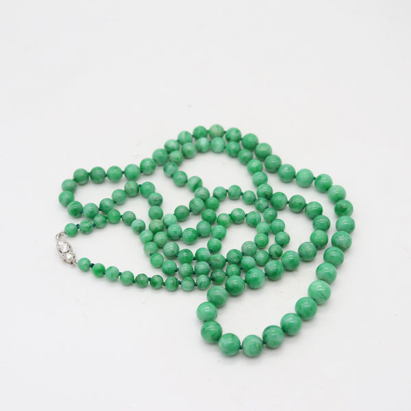 ART-DECO 1930 Graduated Jadeite Green Jade Necklace Sautoir In Platinum & Diamonds