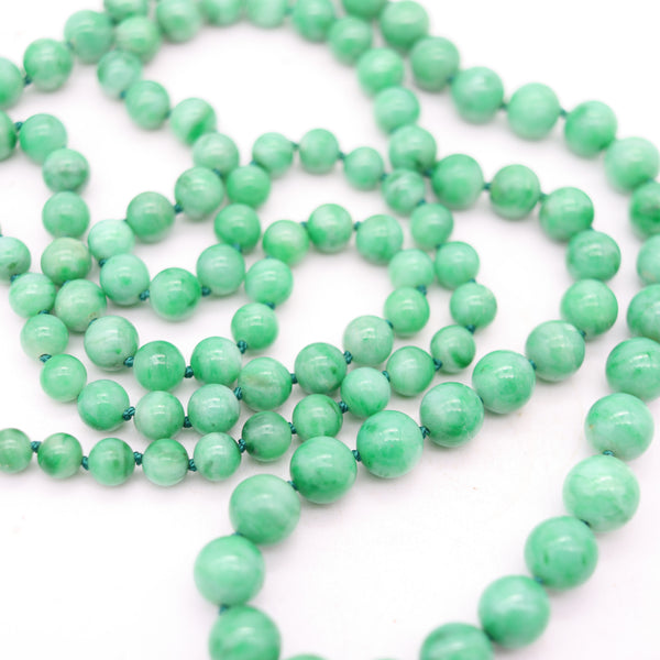 ART-DECO 1930 Graduated Jadeite Green Jade Necklace Sautoir In Platinum & Diamonds