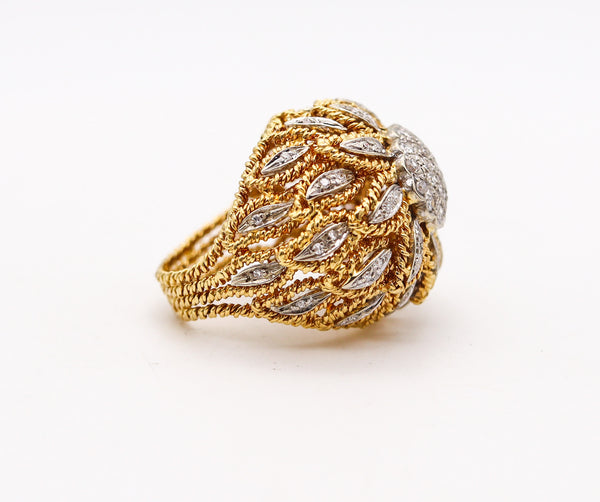 ITALIAN 1960 Mid Century Bombe Cocktail Ring In 18Kt Gold With 70 White Diamonds