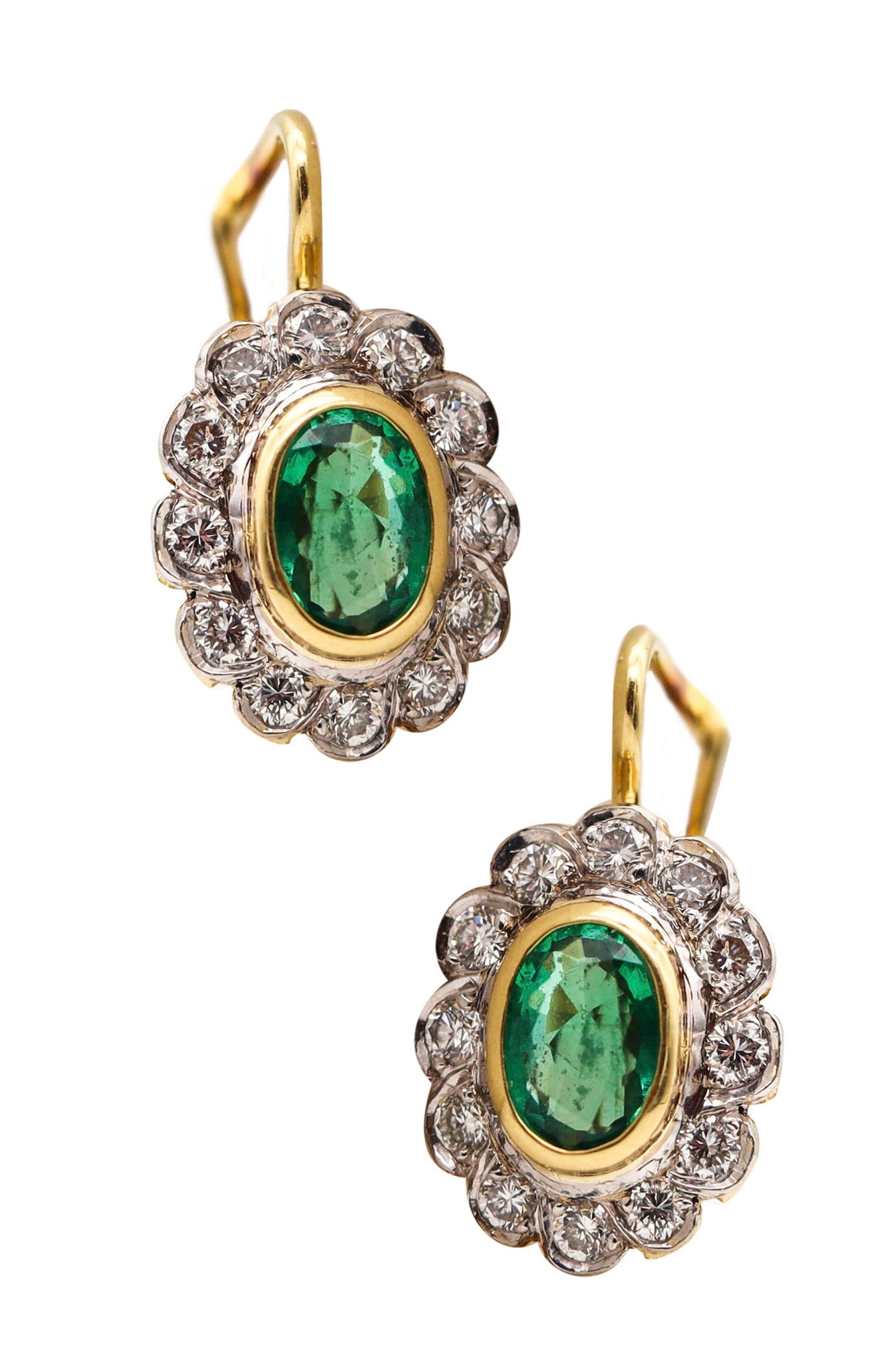 ANTIQUE Dangle Earrings In 18Kt Gold With 3.04 Ctw In Emeralds & Diamonds