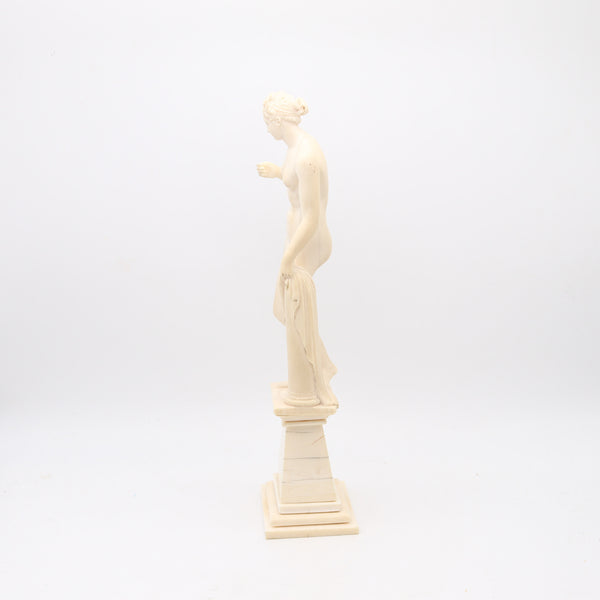 CONTINENTAL 19th Century Antique Carved Sculpture Of Standing Naked Venus
