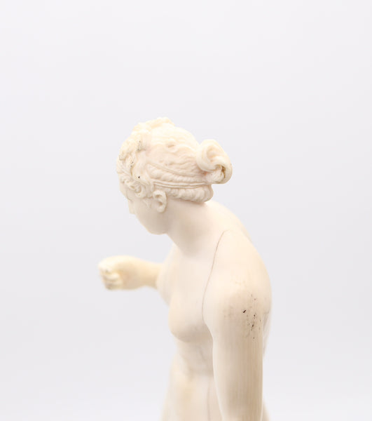 CONTINENTAL 19th Century Antique Carved Sculpture Of Standing Naked Venus