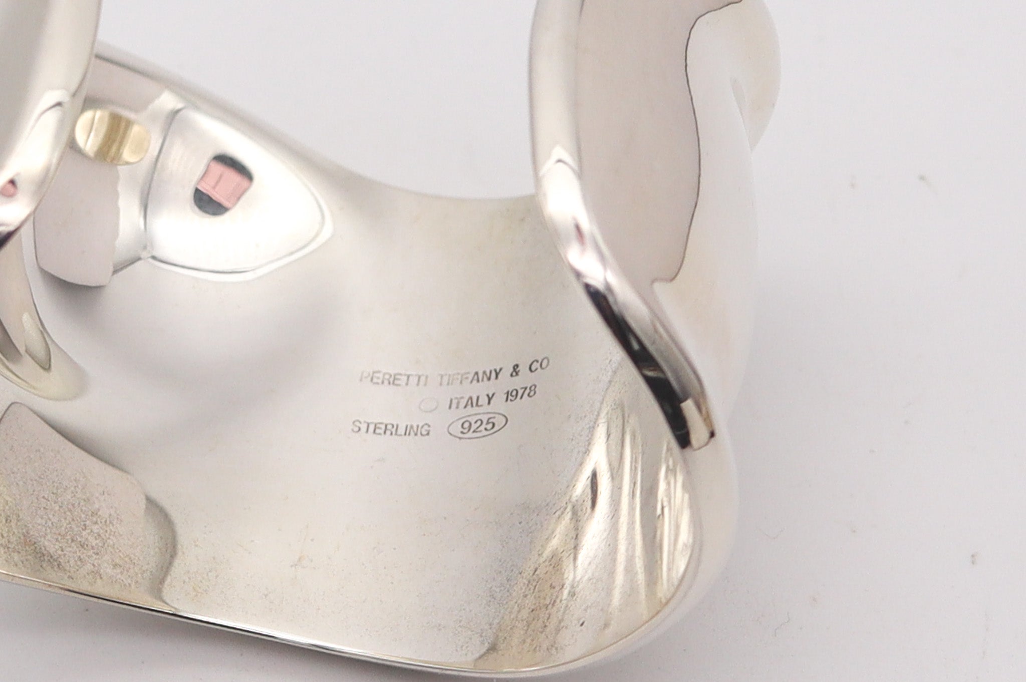 TIFFANY & CO. 1978 By Elsa Peretti Medium Right Bone Cuff In