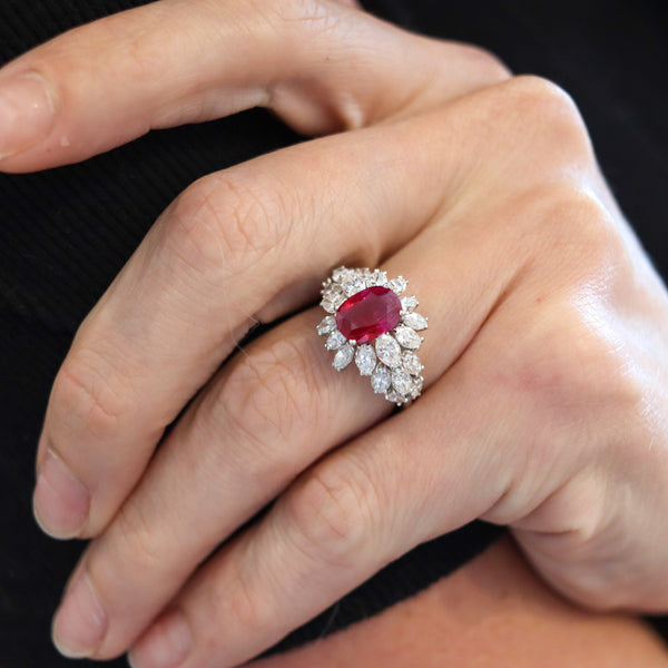 GARRARD & CO. Cocktail Ring 18Kt Gold With 4.65 Cts Diamonds & GIA Burmese Ruby