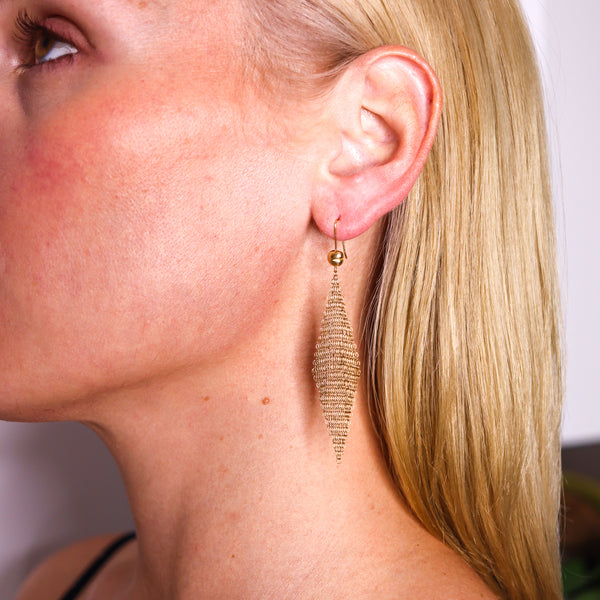 TIFFANY & CO. By Elsa Peretti Long Drop Mesh Earrings In 18Kt Yellow Gold