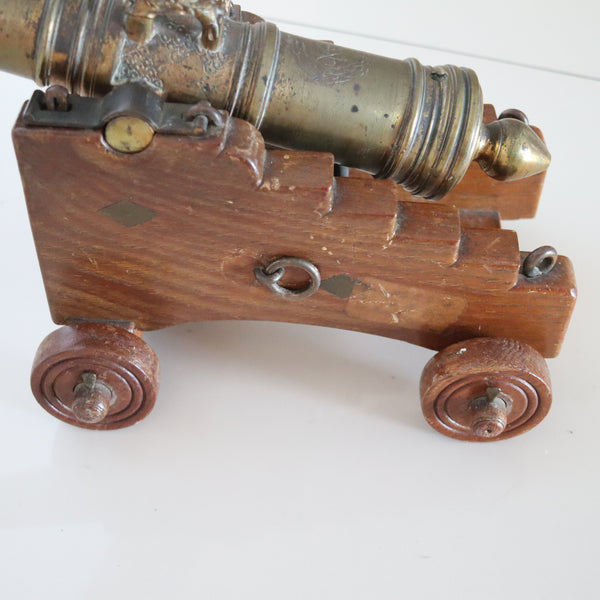 NAVAL CANNON 19th Century Model Battery Signal Cannon In Bronze & Wood