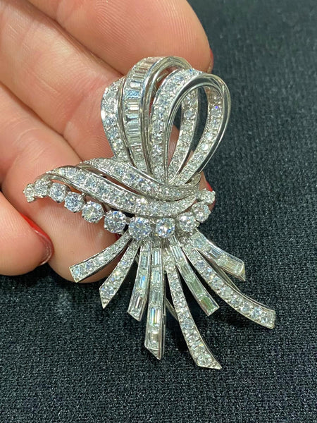 Gubelin 1950 Swiss Post War Brooch In Platinum With 6.42 Cts In VVS Diamonds