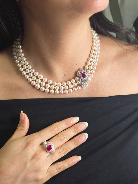 GARRARD & CO. Pearls Necklace 18Kt Gold With 7.42 Cts Diamonds & GIA Burmese Ruby