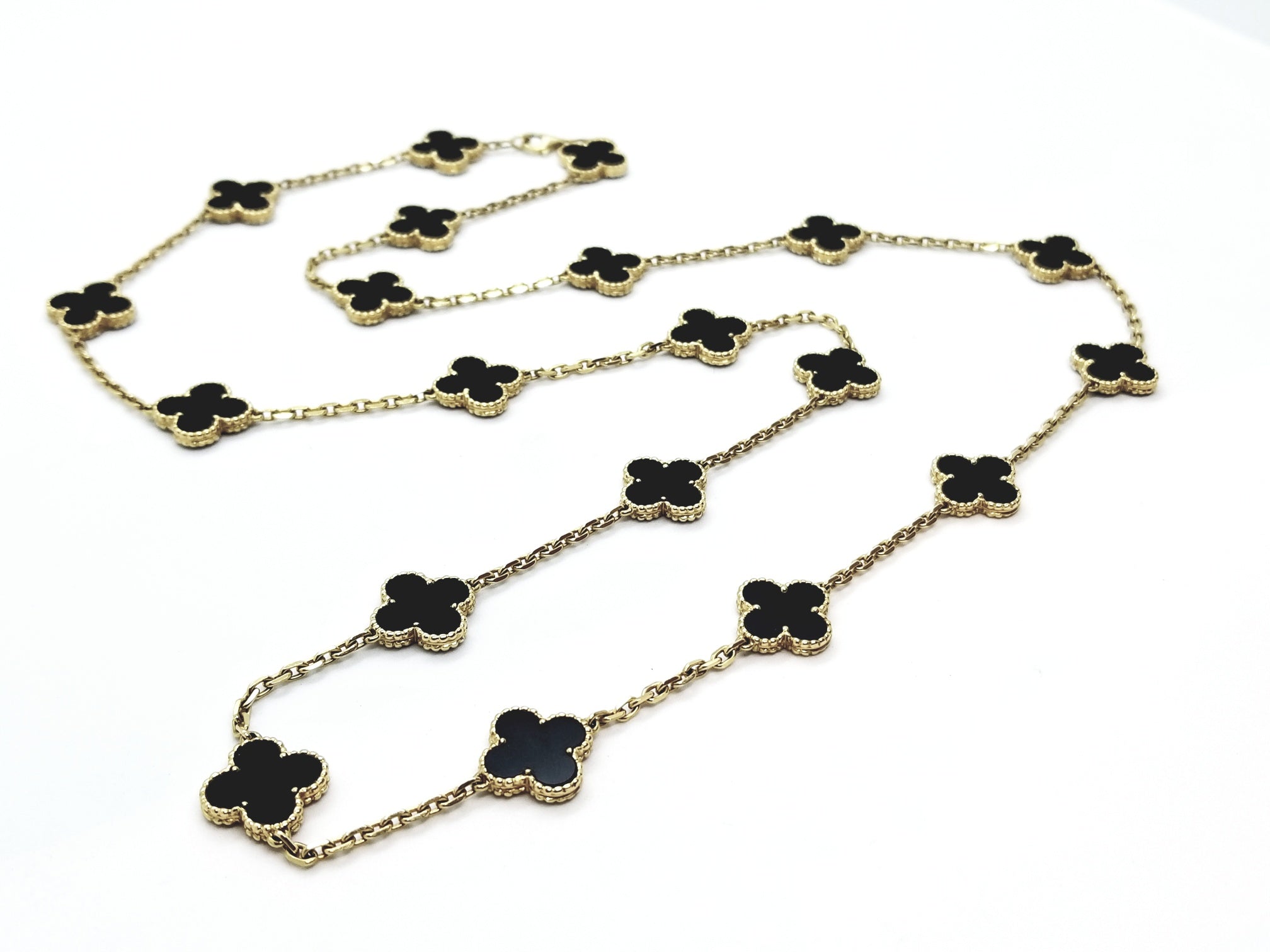 Van Cleef & Arpels Magic Alhambra Onyx Necklace in 18k Yellow Gold Black |  myGemma | Item #115972