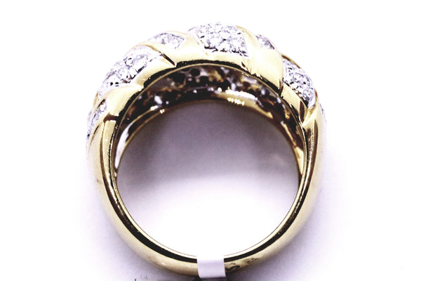 SALAVETTI MILANO 18 KT YELLOW GOLD RING WITH 2.72 Ctw IN VS DIAMONDS