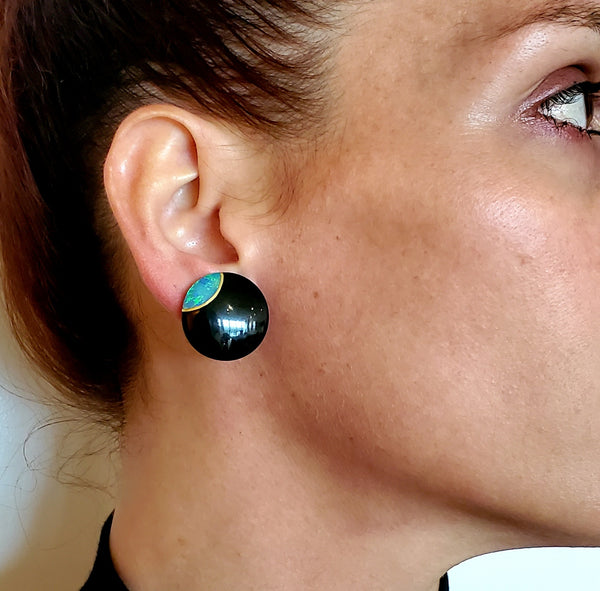 Tiffany & Co. 1975 By Angela Cummings Large Lentil Earrings In 18Kt Gold With Black Jade And Opal